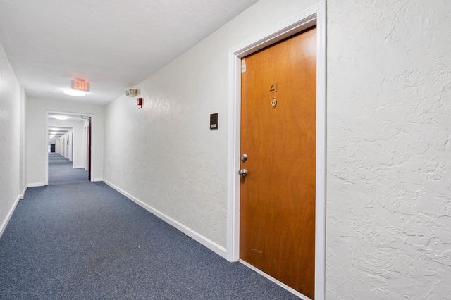 310 Brook Village Rd Apt 41, Nashua, NH 03062