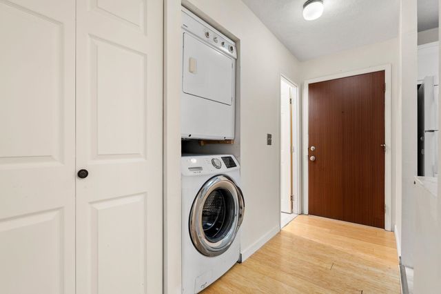 310 Brook Village Rd Apt 41, Nashua, NH 03062