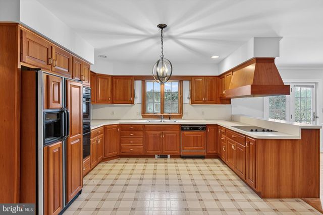 1165 WYNDSONG DR, York, PA 17403