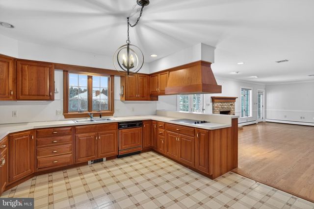 1165 WYNDSONG DR, York, PA 17403