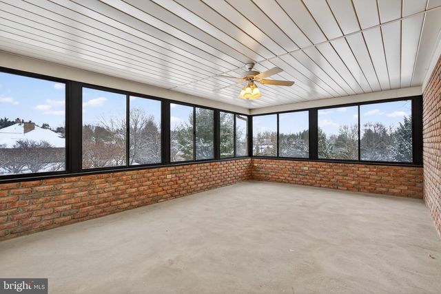 1165 WYNDSONG DR, York, PA 17403