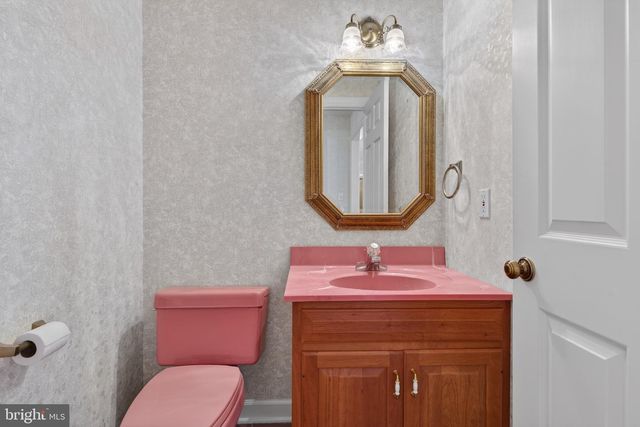 1165 WYNDSONG DR, York, PA 17403