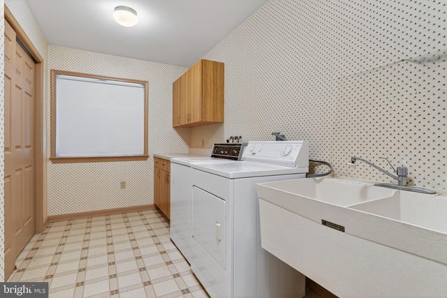 1165 WYNDSONG DR, York, PA 17403