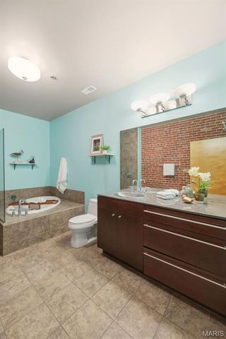 1015 Washington Avenue 407, St Louis, MO 63101