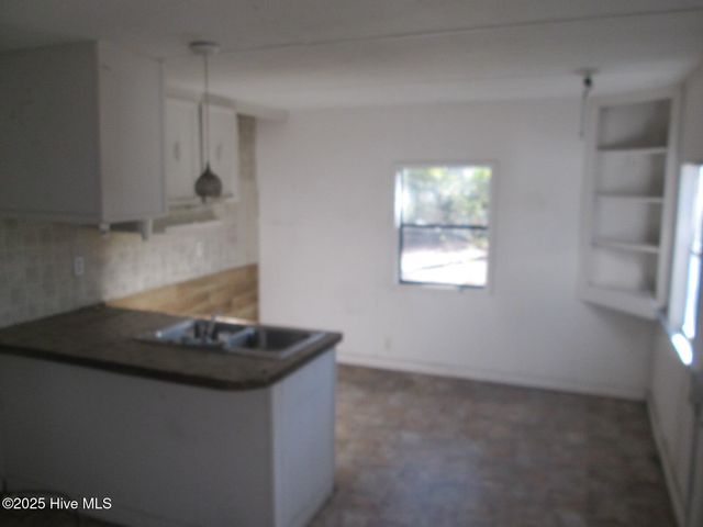 4163 9th Street SE, Boiling Spring Lakes, NC 28461