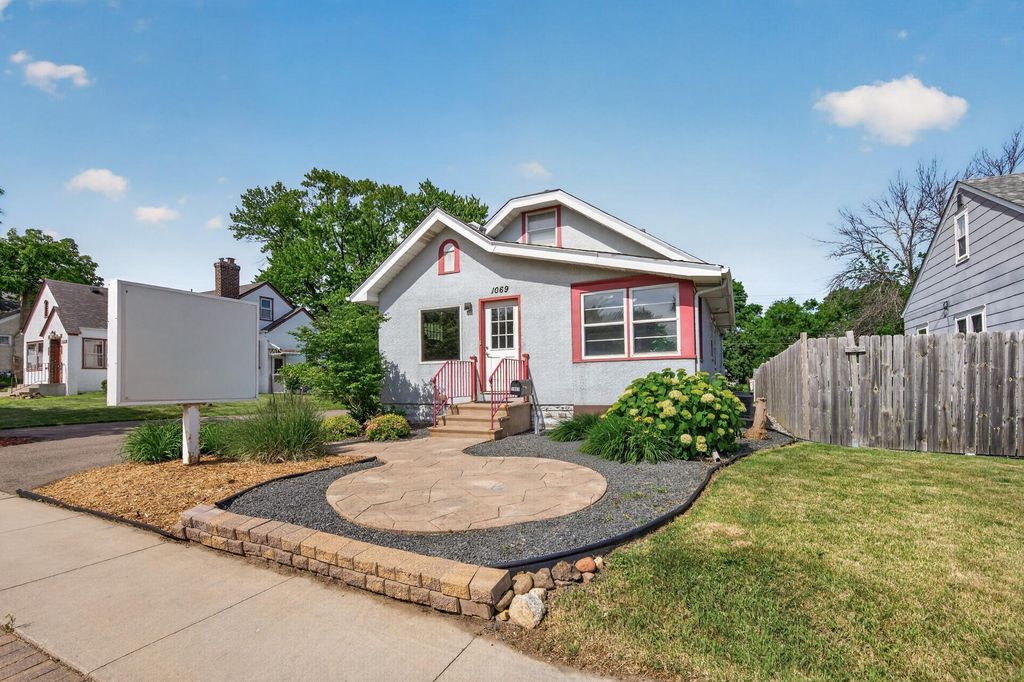 1069 S Robert Street, West Saint Paul, MN 55118 — exterior