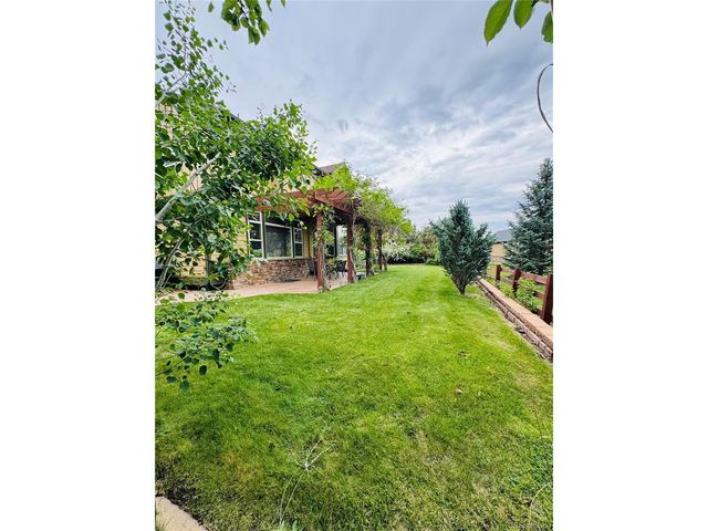 15258 W 75th Pl, Arvada, CO 80007