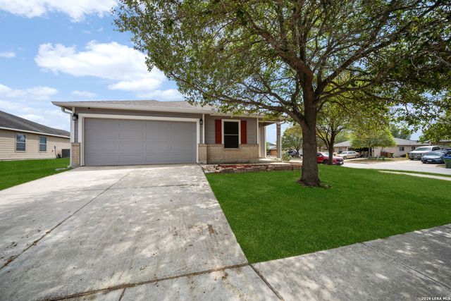 208 Passerina, Selma, TX 78154