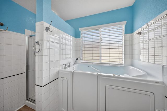 208 Passerina, Selma, TX 78154