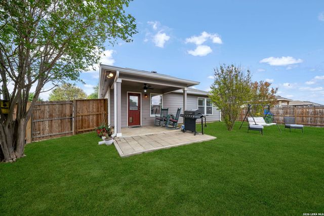 208 Passerina, Selma, TX 78154