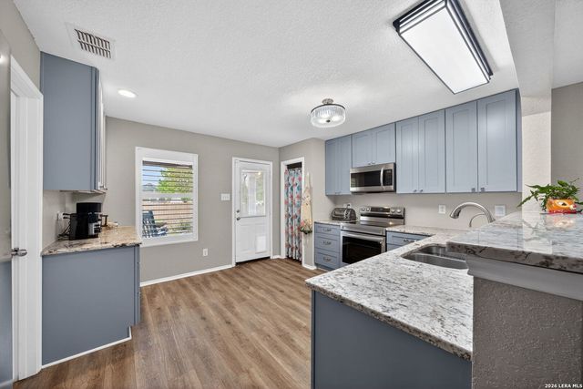 208 Passerina, Selma, TX 78154