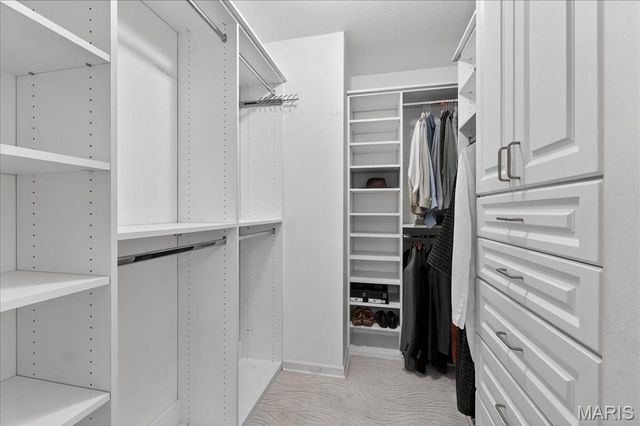 900 S Hanley Road 6C, Clayton, MO 63105