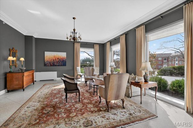 900 S Hanley Road 6C, Clayton, MO 63105