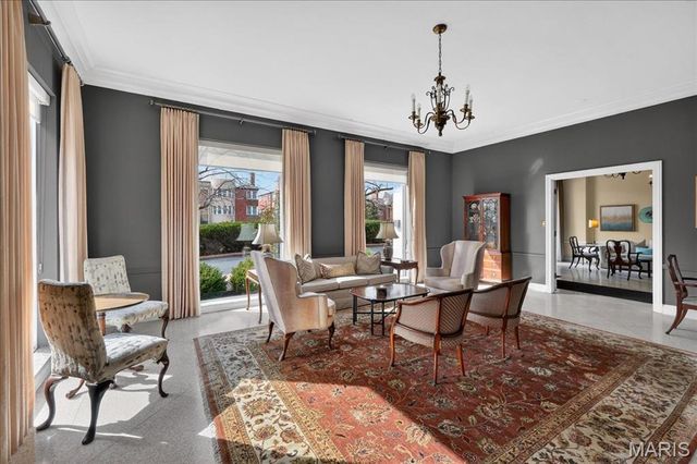 900 S Hanley Road 6C, Clayton, MO 63105