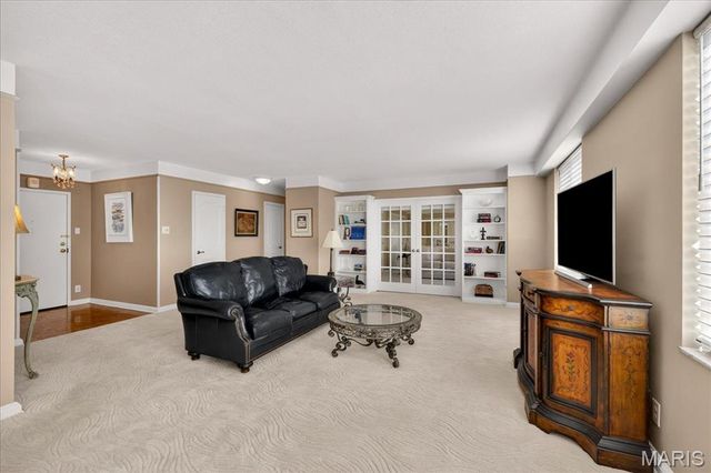 900 S Hanley Road 6C, Clayton, MO 63105