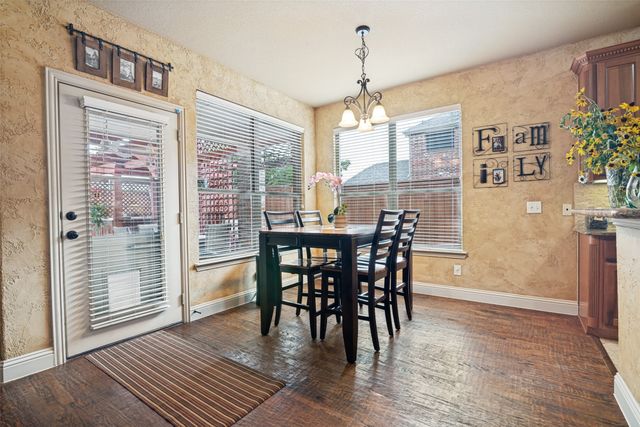 608 Chalk Hill Lane, Murphy, TX 75094