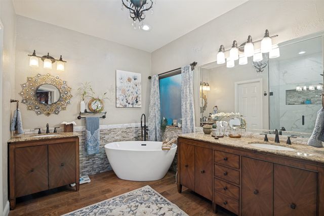 608 Chalk Hill Lane, Murphy, TX 75094