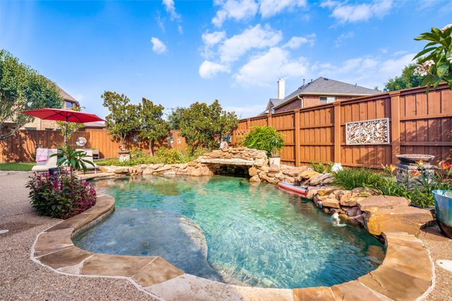 608 Chalk Hill Lane, Murphy, TX 75094