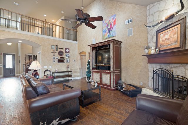 608 Chalk Hill Lane, Murphy, TX 75094