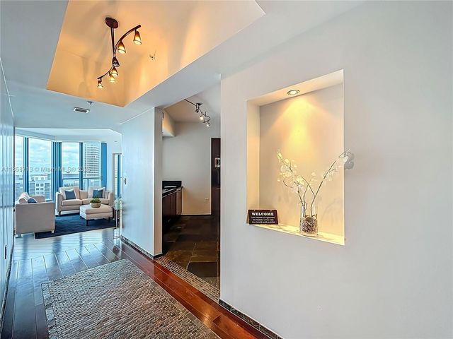 333 Las Olas Way 2501, Fort Lauderdale, FL 33301