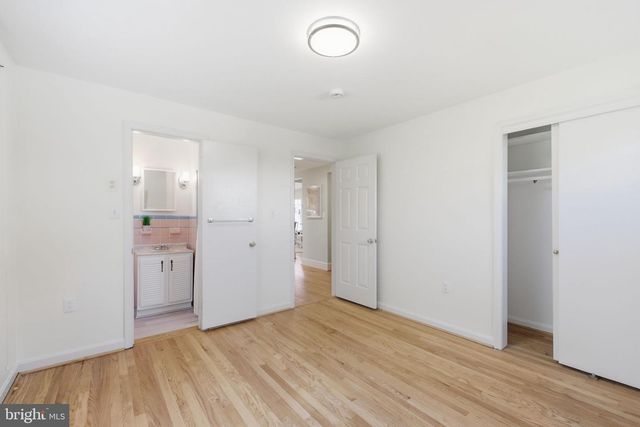2101 REYNOLDS ST, Falls Church, VA 22043