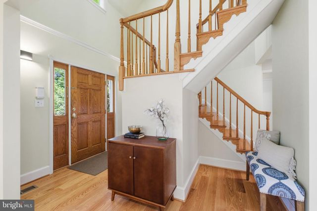 2101 REYNOLDS ST, Falls Church, VA 22043