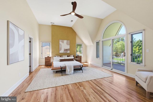 2101 REYNOLDS ST, Falls Church, VA 22043