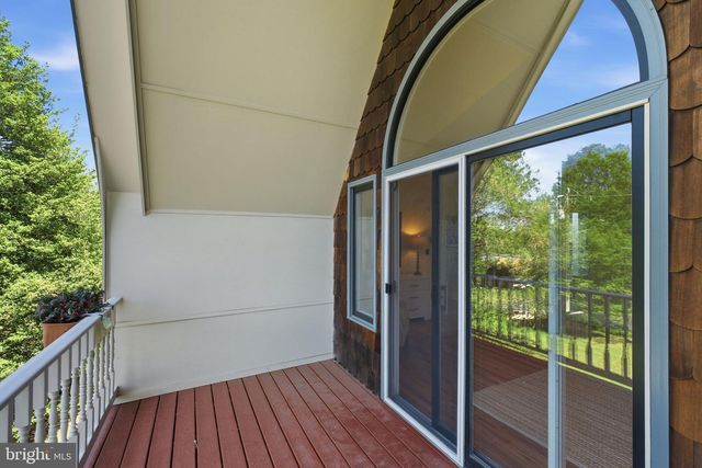 2101 REYNOLDS ST, Falls Church, VA 22043