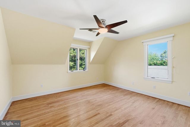 2101 REYNOLDS ST, Falls Church, VA 22043