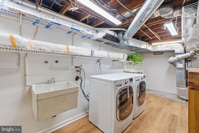 2101 REYNOLDS ST, Falls Church, VA 22043