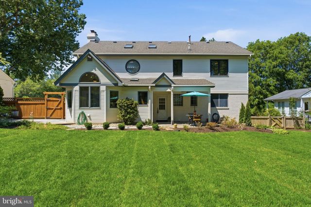 2101 REYNOLDS ST, Falls Church, VA 22043