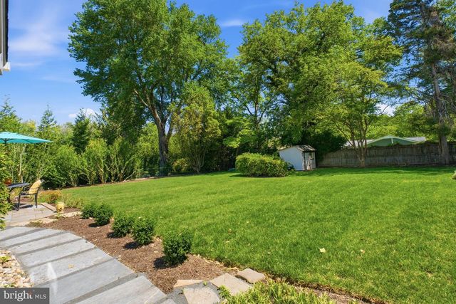 2101 REYNOLDS ST, Falls Church, VA 22043