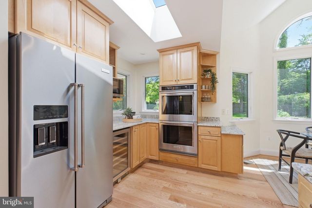 2101 REYNOLDS ST, Falls Church, VA 22043