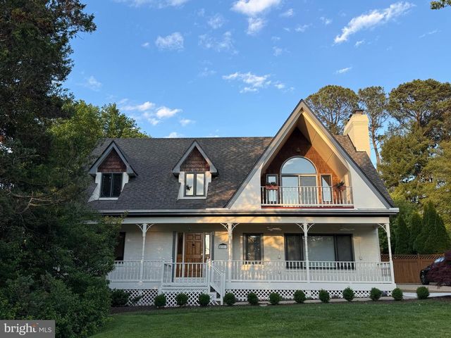 2101 REYNOLDS ST, Falls Church, VA 22043