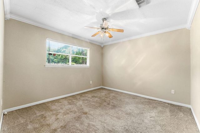 10820 Longleaf Drive, Conroe, TX 77385