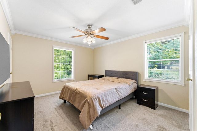 10820 Longleaf Drive, Conroe, TX 77385