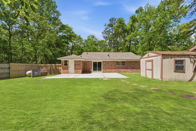 10820 Longleaf Drive, Conroe, TX 77385