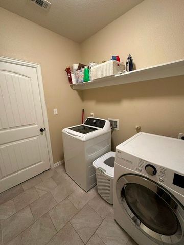 211 Hilre Drive, Sherman, TX 75092