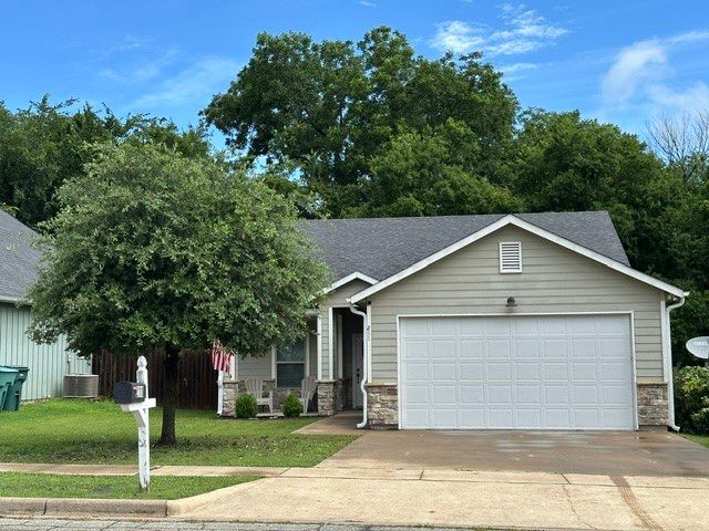 211 Hilre Drive, Sherman, TX 75092