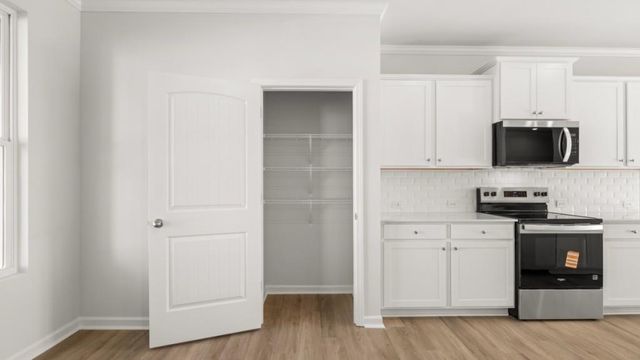 6716 Leigh Street, Flowery Branch, GA 30542