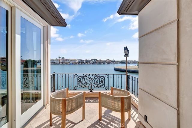 3352 Bounty, Huntington Beach, CA 92649