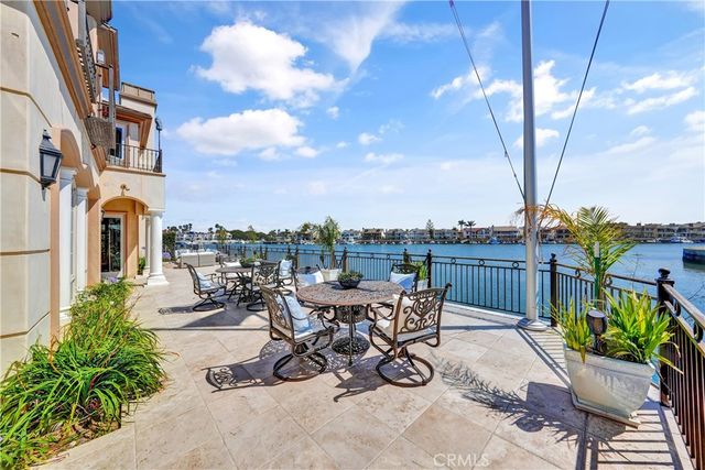 3352 Bounty, Huntington Beach, CA 92649