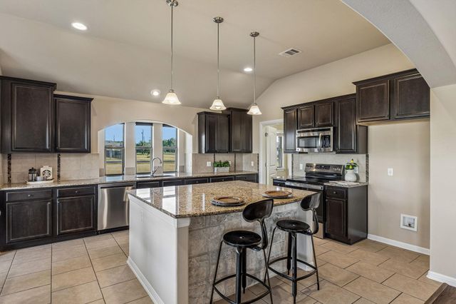 100 S Buckboard ST, Liberty Hill, TX 78642