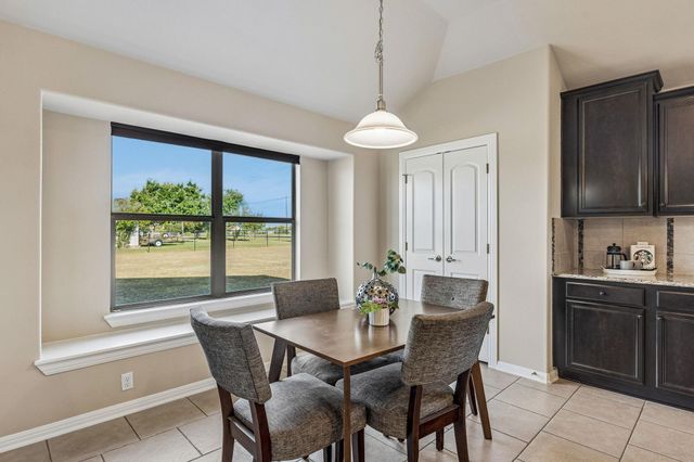 100 S Buckboard ST, Liberty Hill, TX 78642