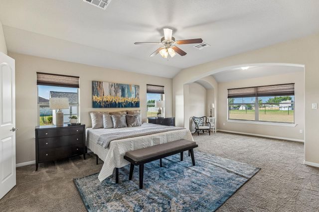 100 S Buckboard ST, Liberty Hill, TX 78642