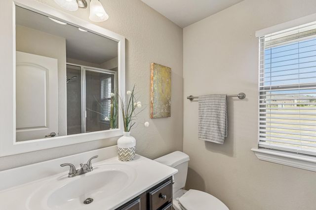 100 S Buckboard ST, Liberty Hill, TX 78642