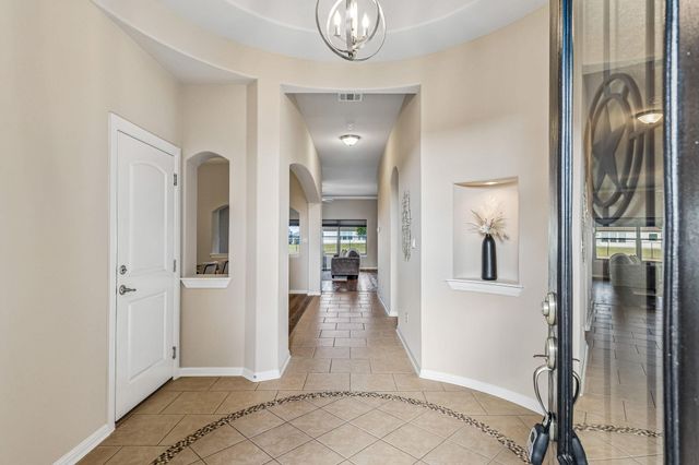 100 S Buckboard ST, Liberty Hill, TX 78642