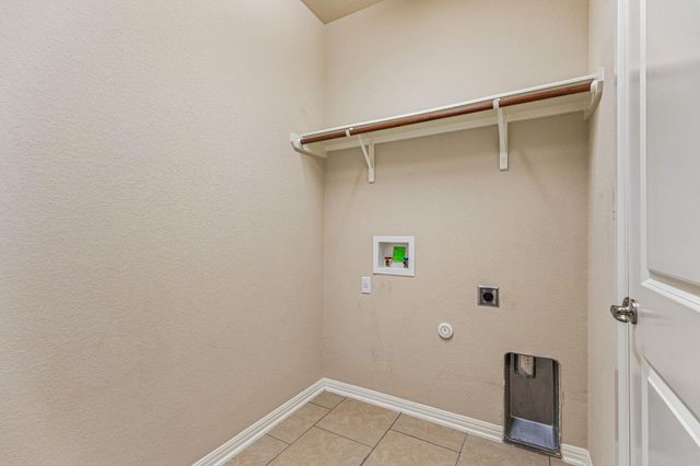 100 S Buckboard ST, Liberty Hill, TX 78642