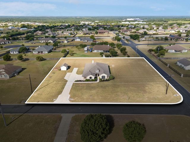100 S Buckboard ST, Liberty Hill, TX 78642