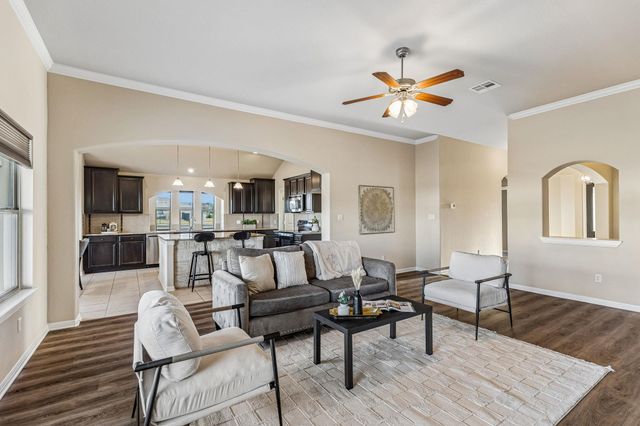 100 S Buckboard ST, Liberty Hill, TX 78642